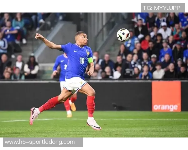 姆巴佩确认继续为法国国家队效力不会回马德里养伤 姆巴佩确认继续为法国国家队效力不会回马德里养伤