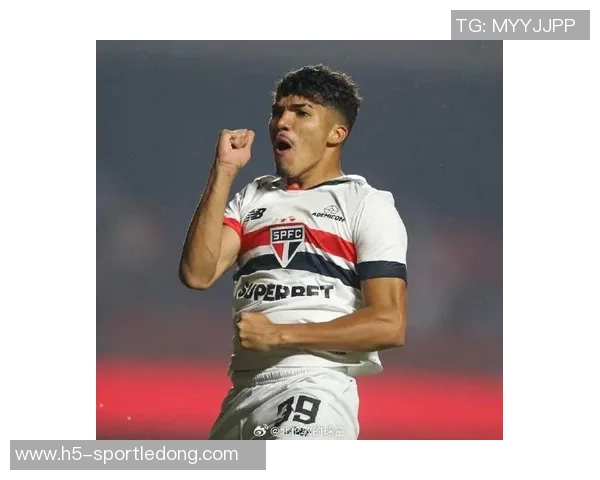 阿森纳密切关注布莱克本小将泰洪一年多正在积极进行转会谈判